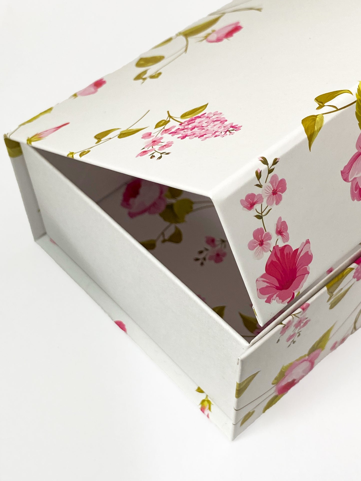 Foldable Luxury Packaging