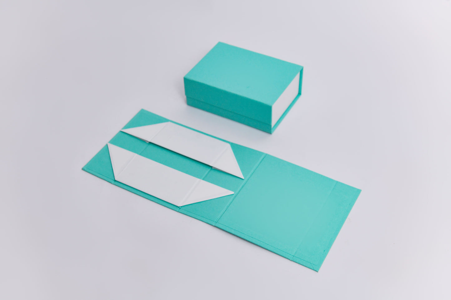 Foldable Luxury Packaging
