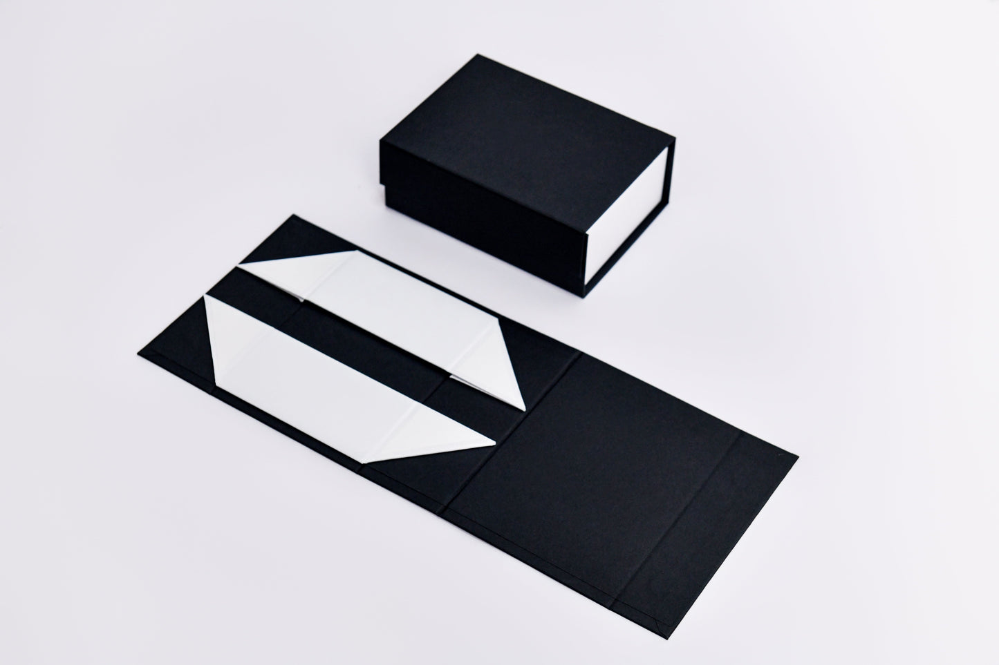 Foldable Luxury Packaging