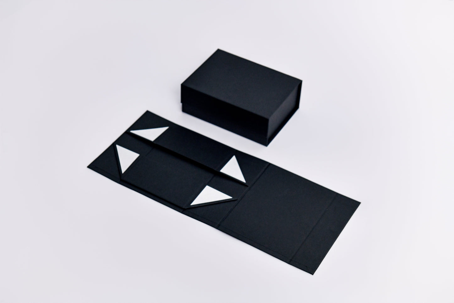 Foldable Luxury Packaging