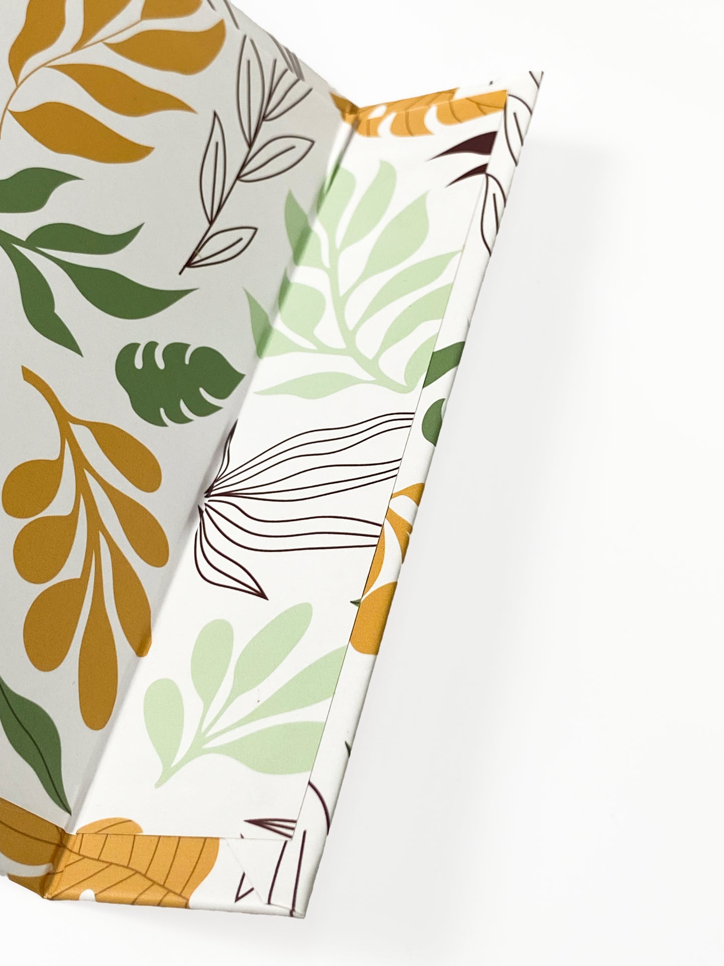 Foldable Luxury Packaging