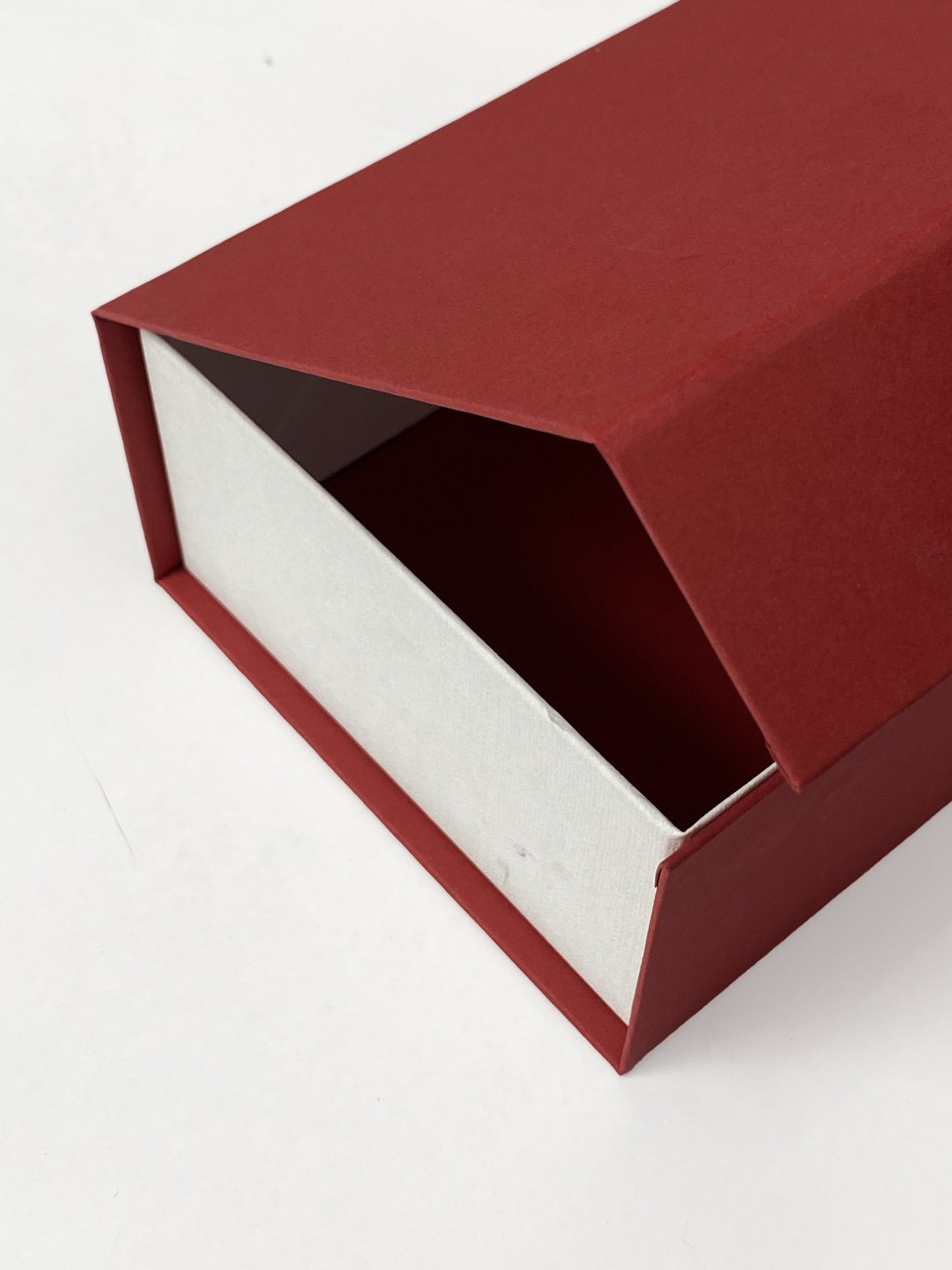 Foldable Luxury Packaging
