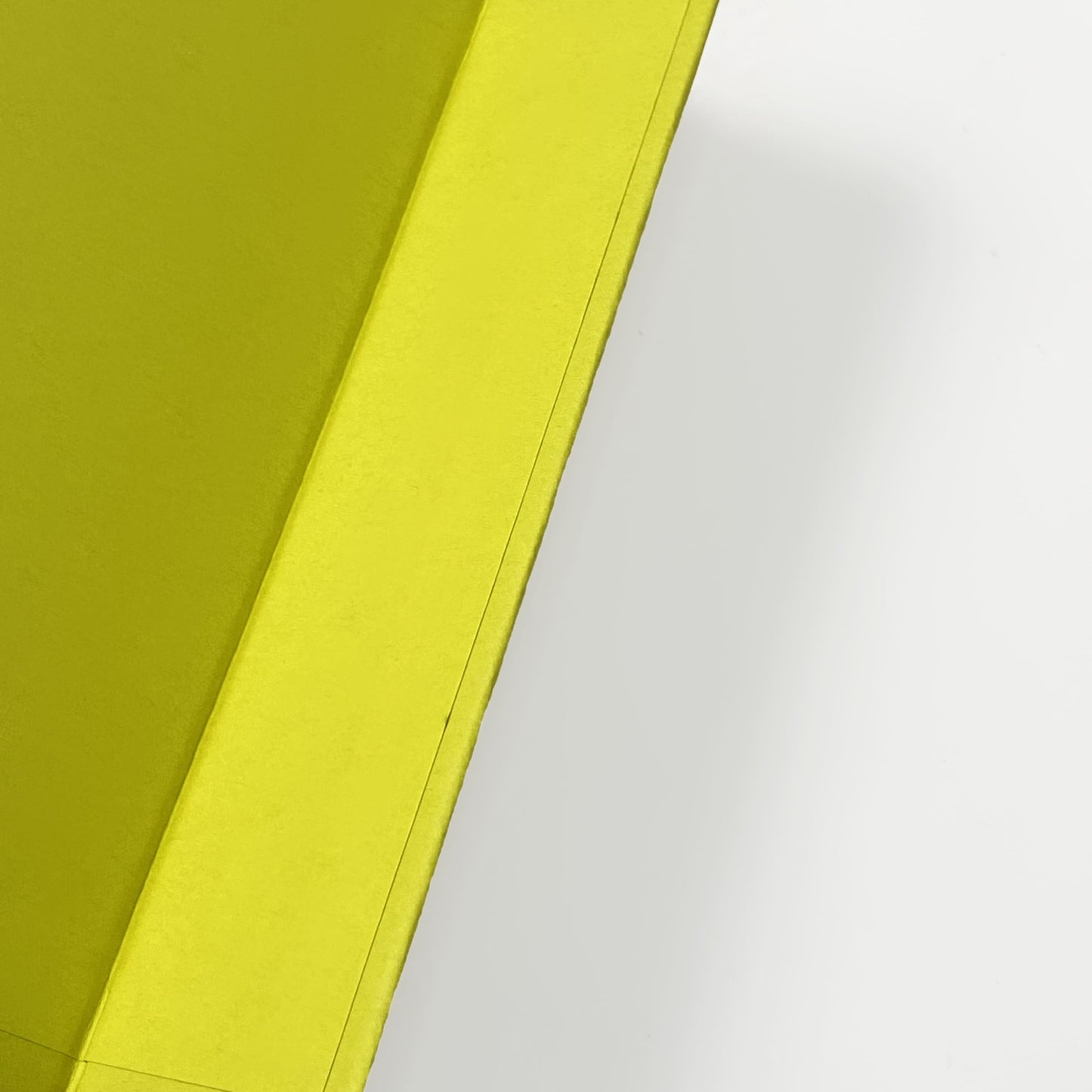 Foldable Luxury Packaging