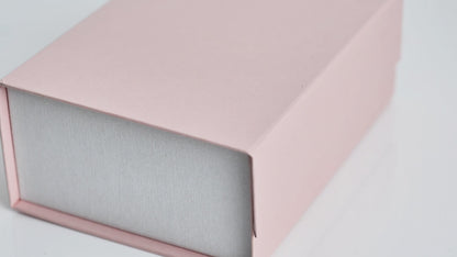 Foldable Luxury Packaging